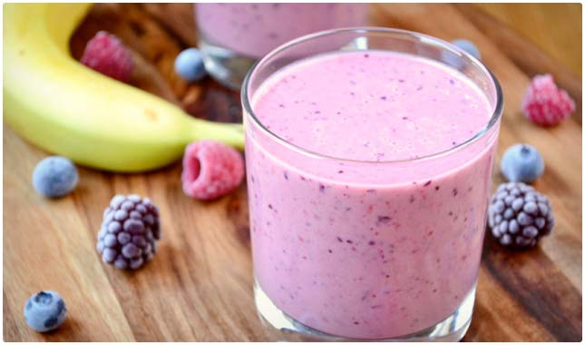 mixed berry smoothie