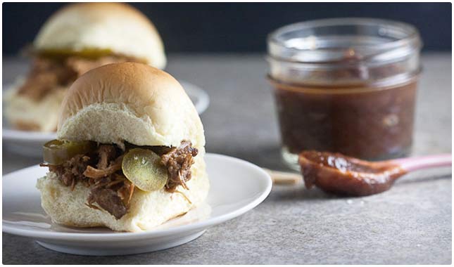 slow cooker chicken sliders