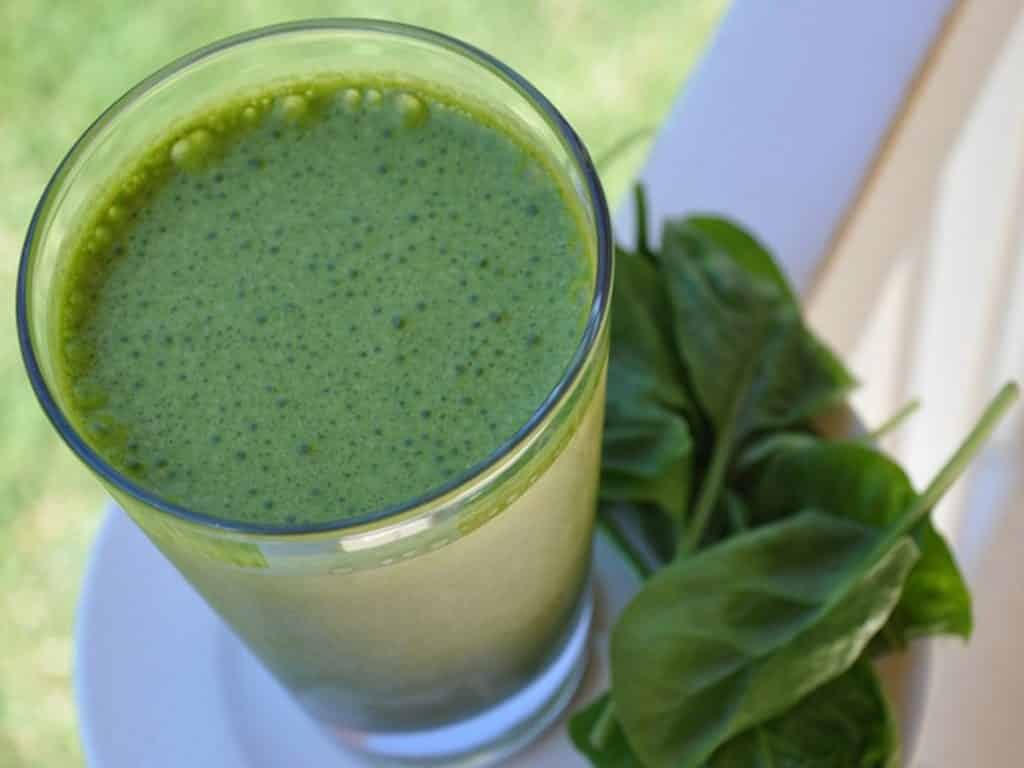 Low Carb Green Smoothie