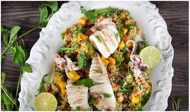 thai quinoa salad