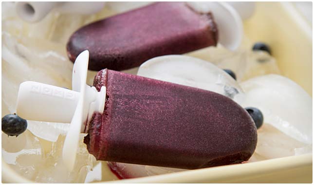 blueberry kale pops