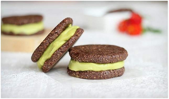 raw ice cream sandwiches