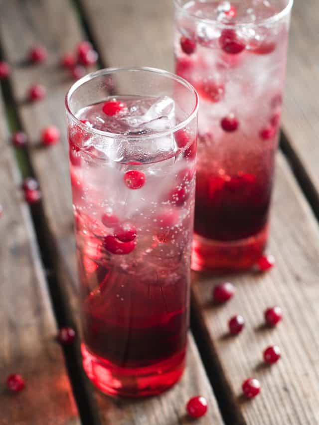 Cranberry Juice Detox Water