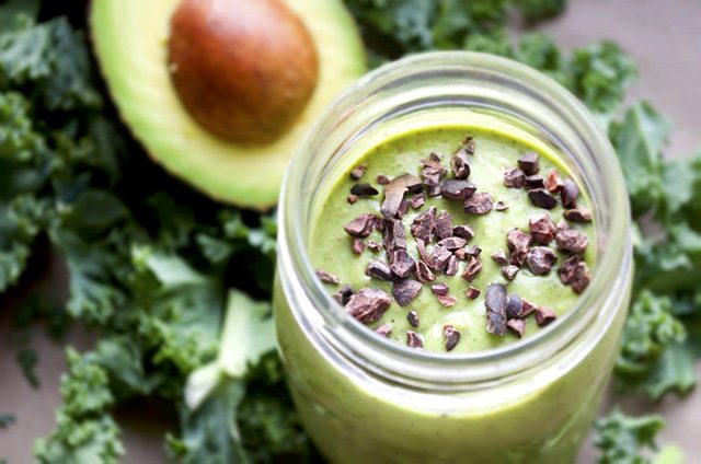 Healthy Creamy Avocado Kale Smoothie
