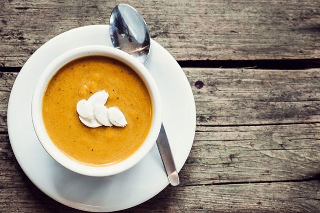 Fenugreek, Carrot and Apple Soup