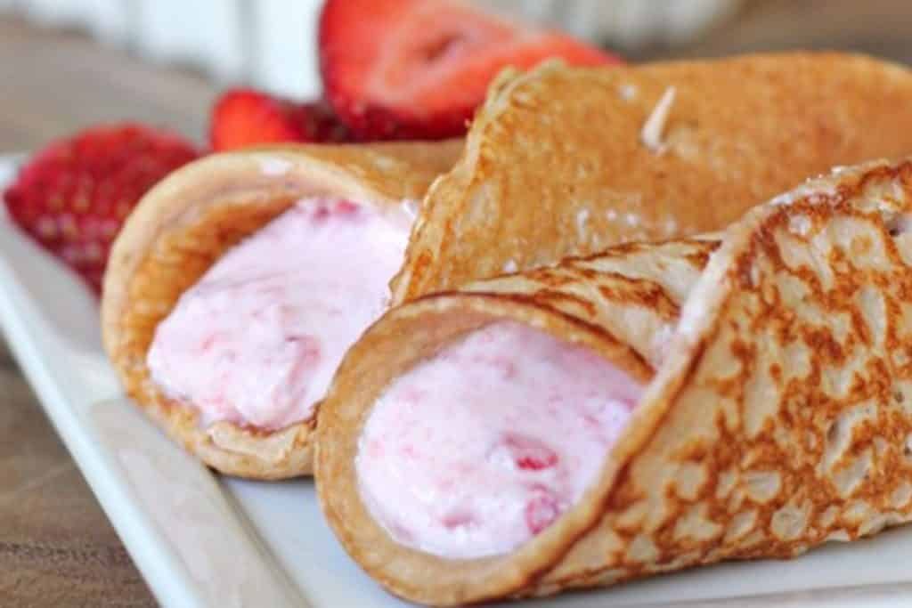 Strawberry protein pancake roll ups