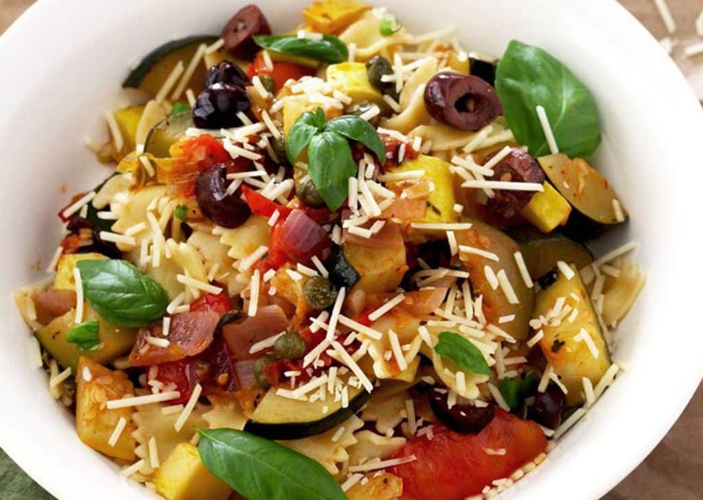 Pasta with summer veg