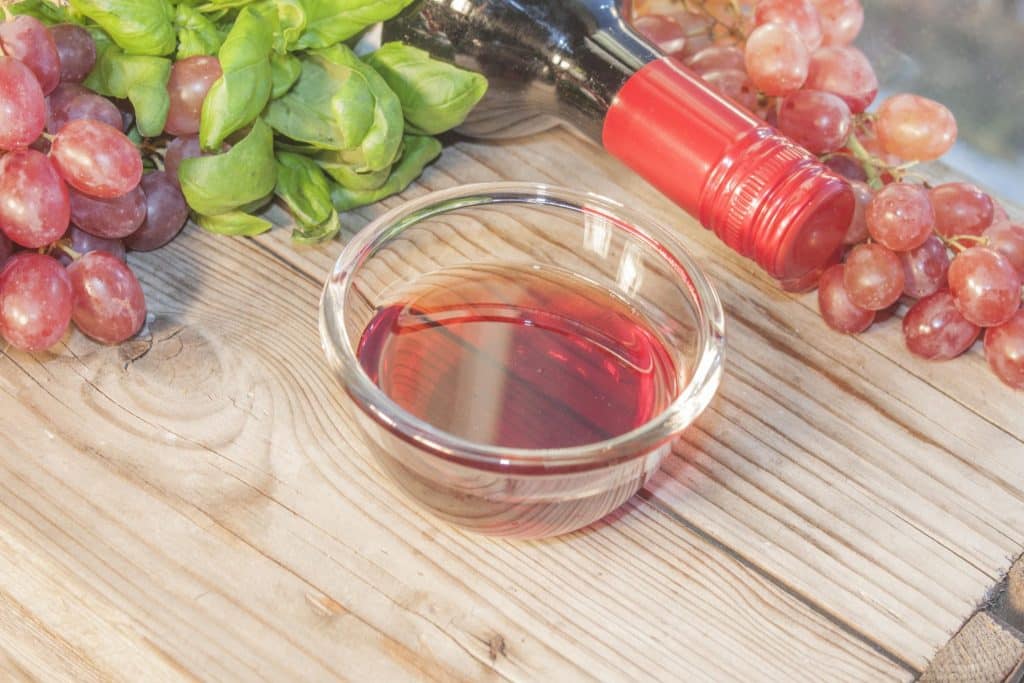 The Top 7 Health Benefits Of Vinegar (& Which Vinegars To Choose