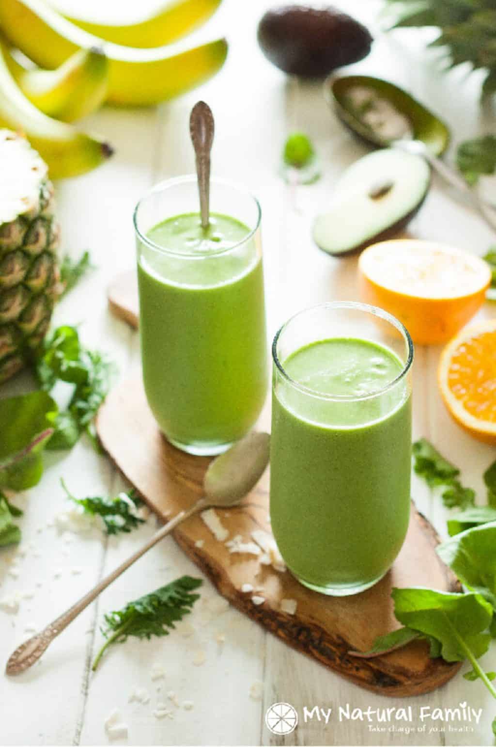 Coconut-Milk-Tropical-Green-Smoothie