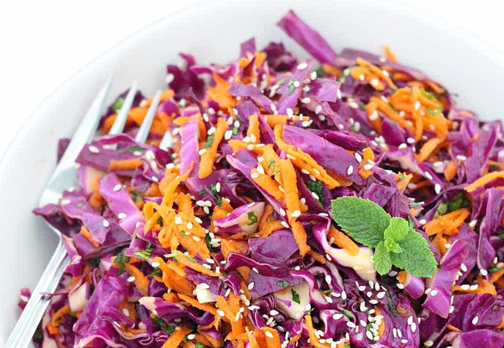 Red cabbage salad