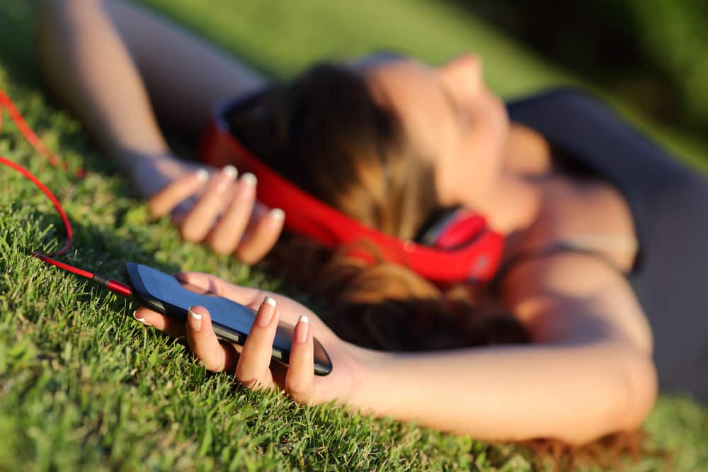 electronic book while laying on ground earthing